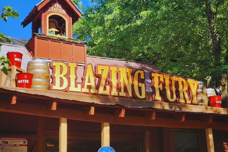 5 Truly Iconic Rides at Dollywood